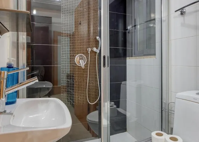 St Pauls Bright With Balcony Апартаменты Сент-Полс-Бей